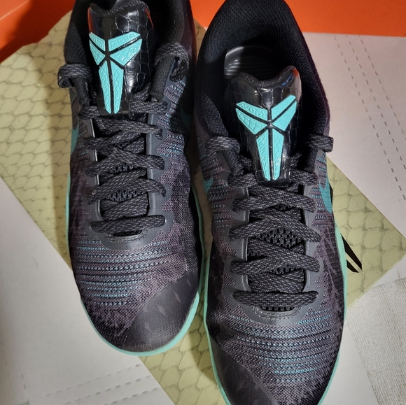 Kobe 11 Mamba Rage Scorpions, Nike, size 7y, no box, excellent condition - Picture 3 of 9